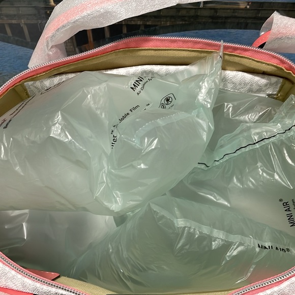 Michael Kors Large Travel Tote - Picture 9 of 9